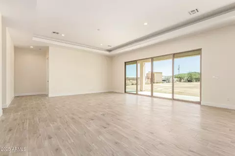 Living - 34889 N 3rd St, Phoenix, AZ 85086 photo 1 of 2