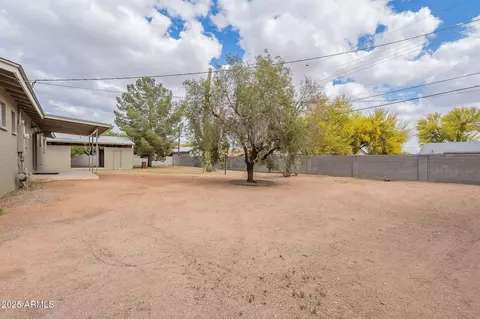 Exterior - 10437 E Boulder Dr, Apache Junction, AZ 85120 photo 4 of 6