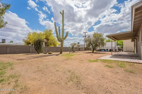 Exterior - 10437 E Boulder Dr, Apache Junction, AZ 85120 photo 2 of 6