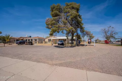 Exterior - 288 E Broadway Ave, Coolidge, AZ 85128 photo 2 of 8