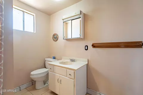 Bath - 288 E Broadway Ave, Coolidge, AZ 85128 photo 2 of 3