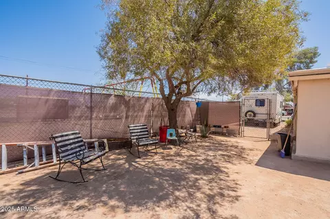 Exterior - 288 E Broadway Ave, Coolidge, AZ 85128 photo 6 of 8