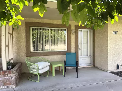 10603 W Coggins Dr, Sun City, AZ 85351