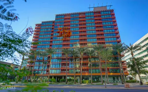 4808 N 24th St #527, Phoenix, AZ 85016