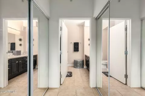 Entry Way - 4808 N 24th St #527, Phoenix, AZ 85016 photo 1 of 1