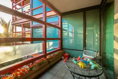 Exterior - 4808 N 24th St #527, Phoenix, AZ 85016 photo 1 of 5