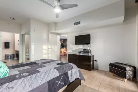 Bedroom - 4808 N 24th St #527, Phoenix, AZ 85016 photo 2 of 3