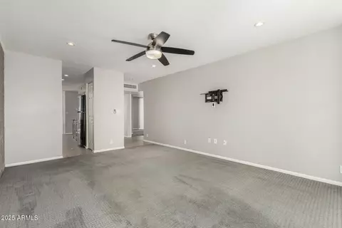 Living - 4646 N 11th Ave #125, Phoenix, AZ 85013 photo 2 of 2