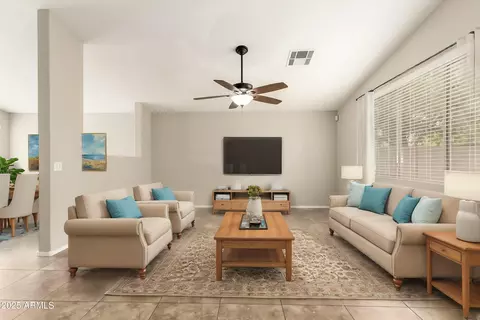 21840 N 41st St, Phoenix, AZ 85050