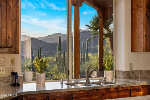 6001 E Restin Rd, Cave Creek, AZ 85331