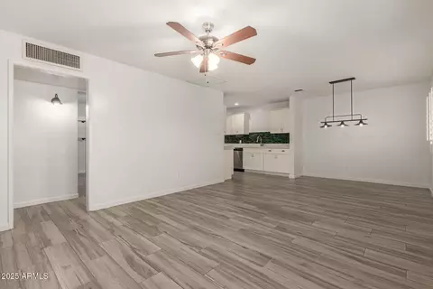 2808 W Lawrence Rd, Phoenix, AZ 85017 photo 5