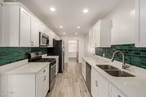 2808 W Lawrence Rd, Phoenix, AZ 85017 photo 9