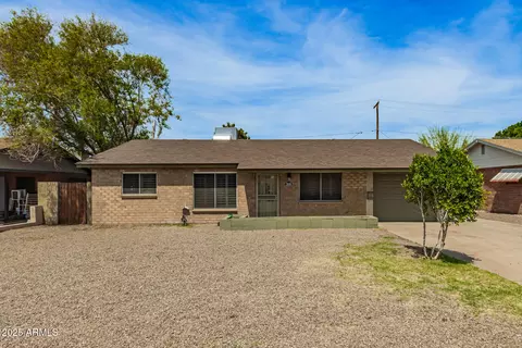 2808 W Lawrence Rd, Phoenix, AZ 85017