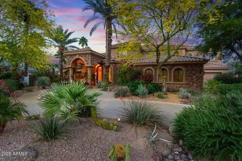 11821 S Tuzigoot Ct, Phoenix, AZ 85044