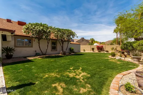 4525 E Desert View Dr, Phoenix, AZ 85044 photo 5