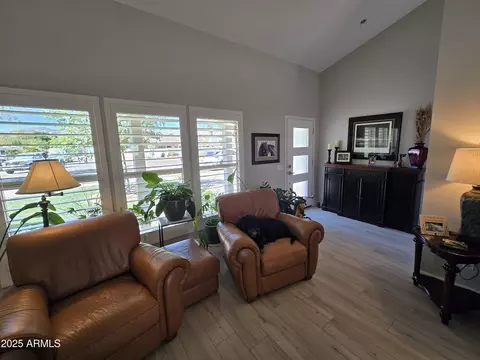4525 E Desert View Dr, Phoenix, AZ 85044 photo 13