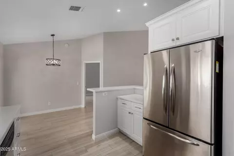 4525 E Desert View Dr, Phoenix, AZ 85044 photo 19
