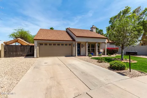 4525 E Desert View Dr, Phoenix, AZ 85044 photo 7