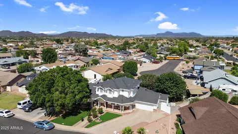 View/Area - 645 S 54th St, Mesa, AZ 85206 photo 5 of 12