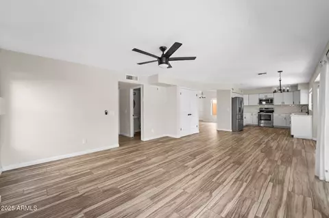 332 N Cobblestone St, Gilbert, AZ 85234 photo 10