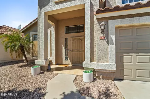 332 N Cobblestone St, Gilbert, AZ 85234 photo 2