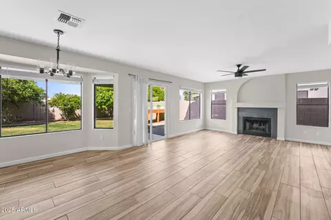 332 N Cobblestone St, Gilbert, AZ 85234 photo 8