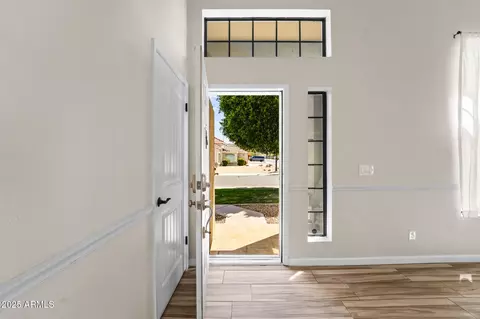 332 N Cobblestone St, Gilbert, AZ 85234 photo 4