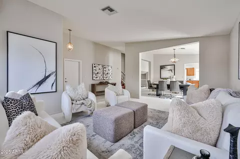 7633 W Kristal Way, Glendale, AZ 85308