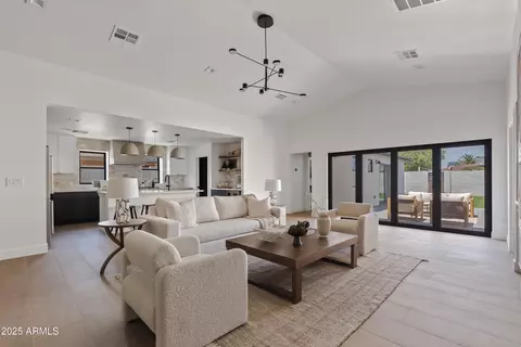 2546 E Roma Ave, Phoenix, AZ 85016 photo 13