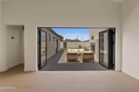 2546 E Roma Ave, Phoenix, AZ 85016 photo 27