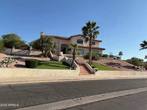 2901 E Acoma Dr, Phoenix, AZ 85032