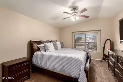 Bedroom - 4715 E Ashurst Dr, Phoenix, AZ 85048 photo 1 of 5