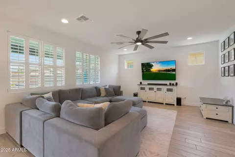 Living - 10946 E Trent Ave, Mesa, AZ 85212 photo 1 of 2