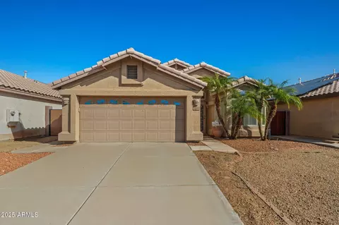 8656 W Paradise Ln, Peoria, AZ 85382