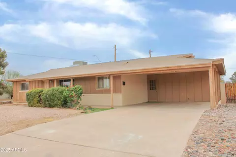 1557 N Fern Cir, Mesa, AZ 85201