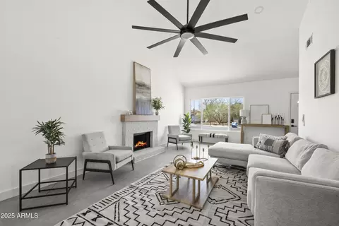 10202 W Coolidge St, Phoenix, AZ 85037