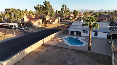 View/Area - 10202 W Coolidge St, Phoenix, AZ 85037 photo 3 of 4