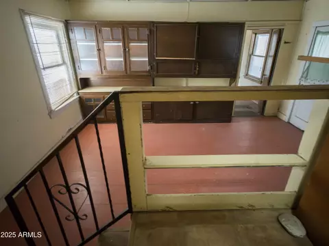Entry Way - 1047 E 10th St, Douglas, AZ 85607 photo 3 of 9