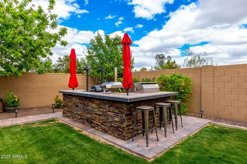 Exterior - 1722 Everglade Ln, Gilbert, AZ 85298 photo 8 of 12
