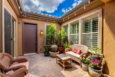 Exterior - 1722 Everglade Ln, Gilbert, AZ 85298 photo 5 of 12