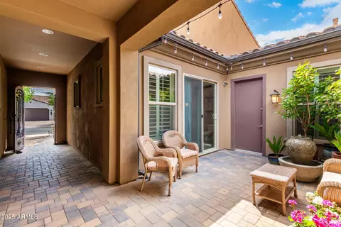 Exterior - 1722 Everglade Ln, Gilbert, AZ 85298 photo 6 of 12