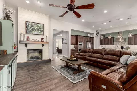 Living - 1722 Everglade Ln, Gilbert, AZ 85298 photo 4 of 5