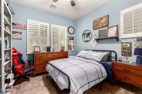 Bedroom - 1722 Everglade Ln, Gilbert, AZ 85298 photo 5 of 9