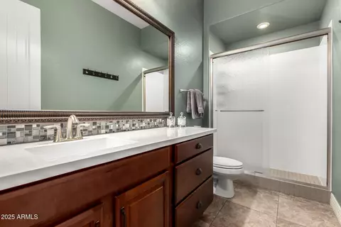 Bath - 1722 Everglade Ln, Gilbert, AZ 85298 photo 6 of 6