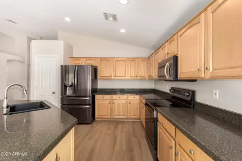 9731 E Kiowa Ave, Mesa, AZ 85209 photo 17