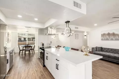 1938 E Ardmore Dr, Phoenix, AZ 85042 photo 9
