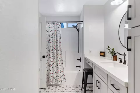 Bath - 1576 E Jasper Ct #E, Gilbert, AZ 85296 photo 4 of 4