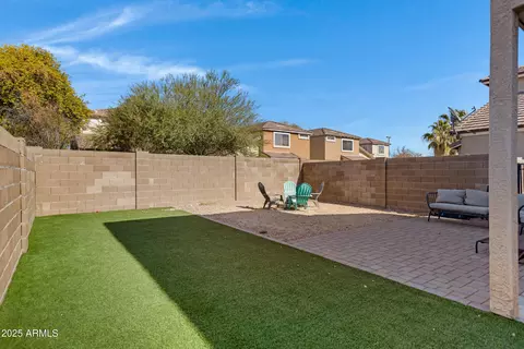 Exterior - 1576 E Jasper Ct #E, Gilbert, AZ 85296 photo 4 of 4