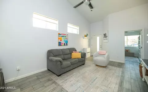 1321 E Brill St, Phoenix, AZ 85006 photo 9