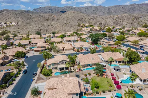 View/Area - 2468 E Dry Creek Rd, Phoenix, AZ 85048 photo 3 of 12